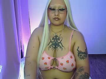 Watch pinkbaddie777 performing live on BoomCams free cam network