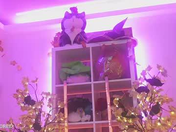 Watch pinkloly69 performing live on BoomCams free cam network