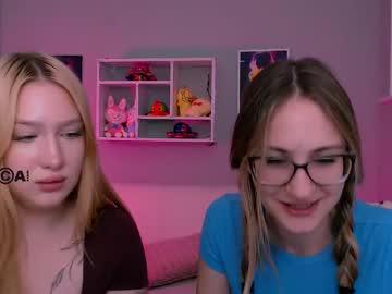 Watch playful_sophie performing live on BoomCams free cam network