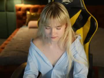 Watch playhard054 performing live on BoomCams free cam network