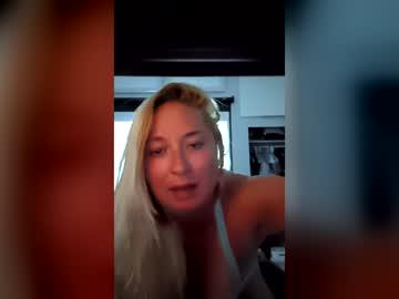 Watch playwithmeplz11 performing live on BoomCams free cam network