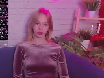 Watch pollysweetie performing live on BoomCams free cam network