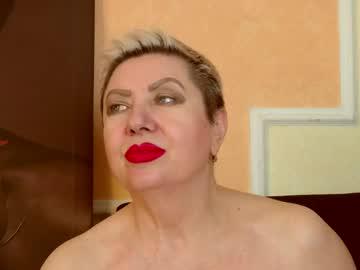 Watch posh_lady performing live on BoomCams free cam network