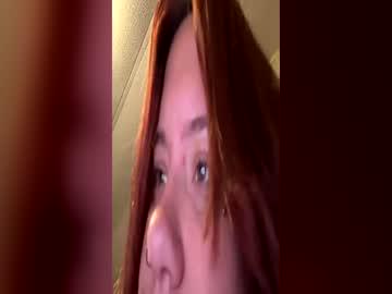 Watch prettypinkkitty42 performing live on BoomCams free cam network