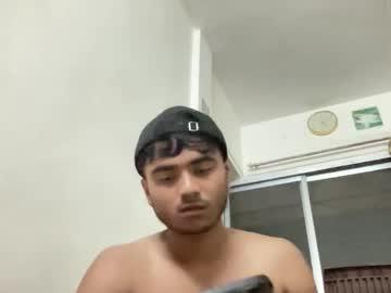 Watch qosmo123 performing live on BoomCams free cam network