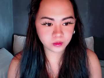 Watch qt_luna18 performing live on BoomCams free cam network