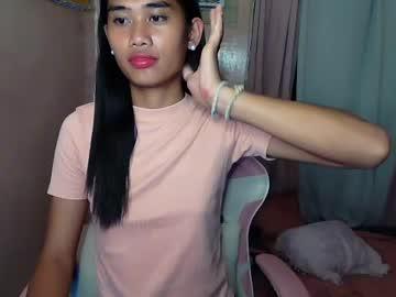 Watch queen_clarissa performing live on BoomCams free cam network