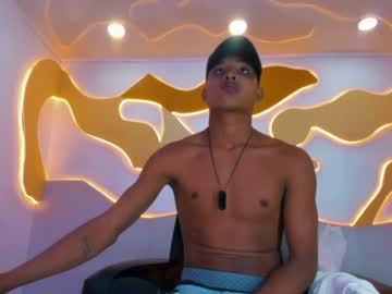Watch rafaelvanderx performing live on BoomCams free cam network