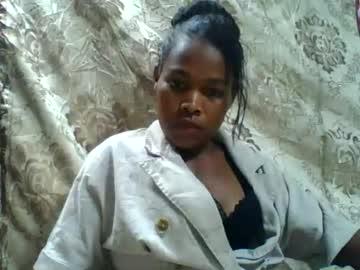 Watch raissalove688460 performing live on BoomCams free cam network