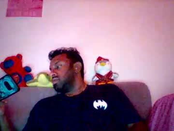 Watch raul2k2 performing live on BoomCams free cam network