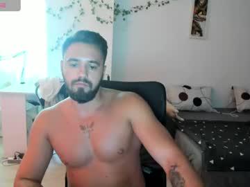 Watch raulmaxel performing live on BoomCams free cam network