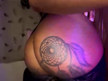 Watch rayemillian performing live on BoomCams free cam network