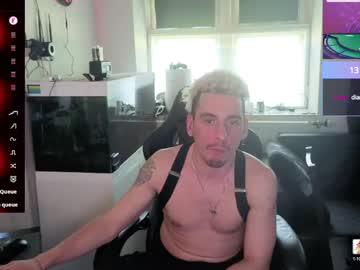 Watch rayzel31 performing live on BoomCams free cam network