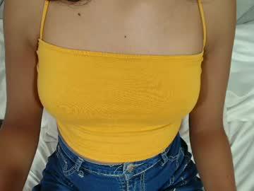 Watch real_doncella_pussy performing live on BoomCams free cam network