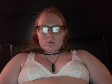 Watch red_hot_foxx03 performing live on BoomCams free cam network