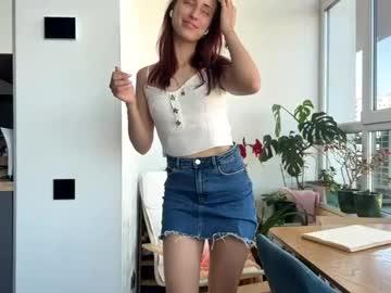 Watch refugiapolivick performing live on BoomCams free cam network