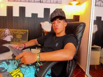 Watch ren_storm performing live on BoomCams free cam network