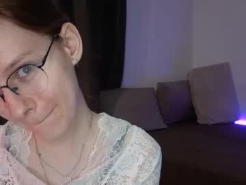 Watch renaeblaski performing live on BoomCams free cam network