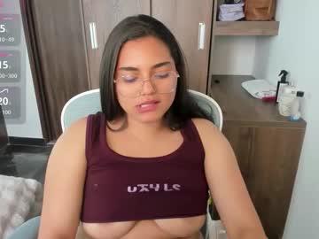 Watch renata_lizcano performing live on BoomCams free cam network