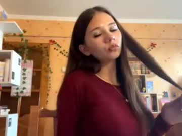 Watch rendapoyner performing live on BoomCams free cam network