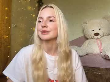 Watch reneeyoshimura performing live on BoomCams free cam network