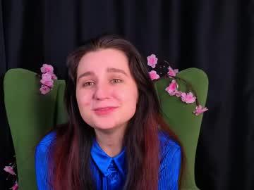 Watch reynaedge performing live on BoomCams free cam network