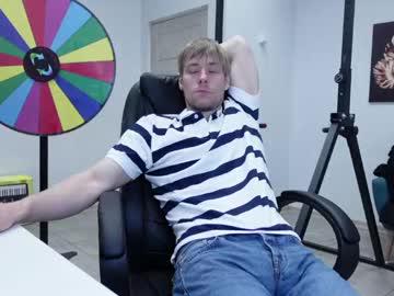Watch richard_hards performing live on BoomCams free cam network