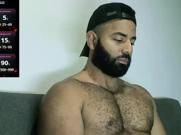 Watch roa32sebas performing live on BoomCams free cam network