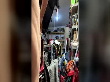 Watch roknfordguy performing live on BoomCams free cam network