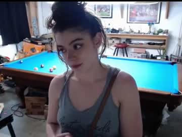 Watch rosegold18 performing live on BoomCams free cam network