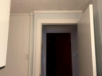 Watch roselined performing live on BoomCams free cam network