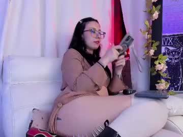 Watch roxxxanehanss performing live on BoomCams free cam network