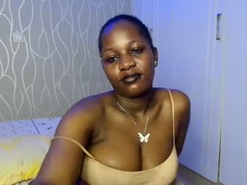 Watch roxy_heather performing live on BoomCams free cam network