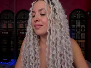 Watch roxy_mars performing live on BoomCams free cam network