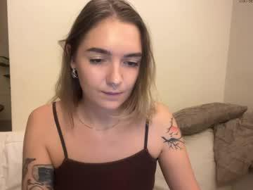 Watch roxysweetdream performing live on BoomCams free cam network
