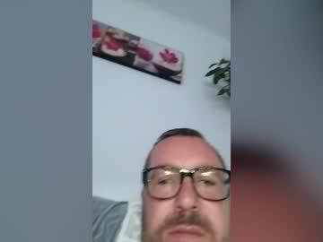 Watch royerfranck29 performing live on BoomCams free cam network