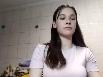 Watch ruthhoward performing live on BoomCams free cam network