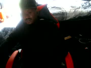 Watch s8ukme90 performing live on BoomCams free cam network
