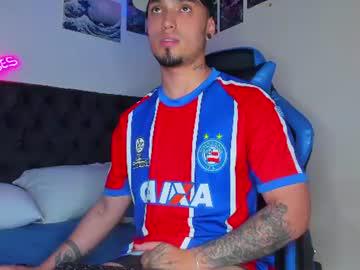 Watch salvatore_dereck performing live on BoomCams free cam network