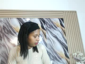 Watch samantha_fox_squirt performing live on BoomCams free cam network