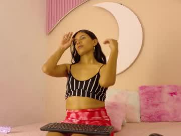 Watch samanthalaurent performing live on BoomCams free cam network