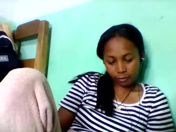 Watch sandra1253099 performing live on BoomCams free cam network