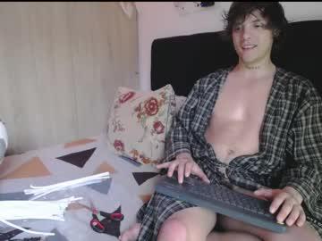 Watch santii_rose performing live on BoomCams free cam network