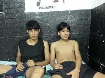 Watch santos_xd performing live on BoomCams free cam network