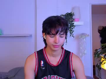 Watch santy_kitty performing live on BoomCams free cam network