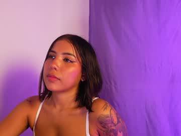 Watch sarah_babe_ performing live on BoomCams free cam network