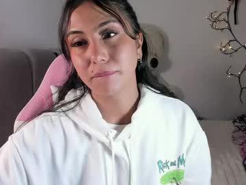 Watch sarahcute14 performing live on BoomCams free cam network