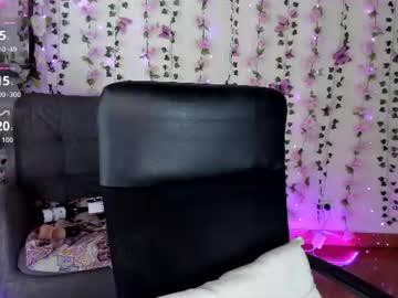 Watch saray__jones performing live on BoomCams free cam network
