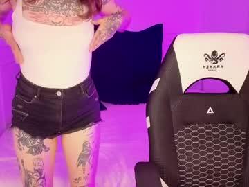 Watch sashaglow_ performing live on BoomCams free cam network
