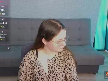 Watch sashavibe performing live on BoomCams free cam network